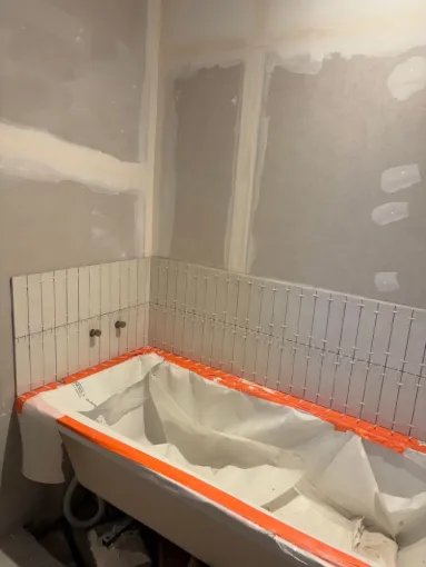 Rénovation de salle de bain en cours à Mesquer 