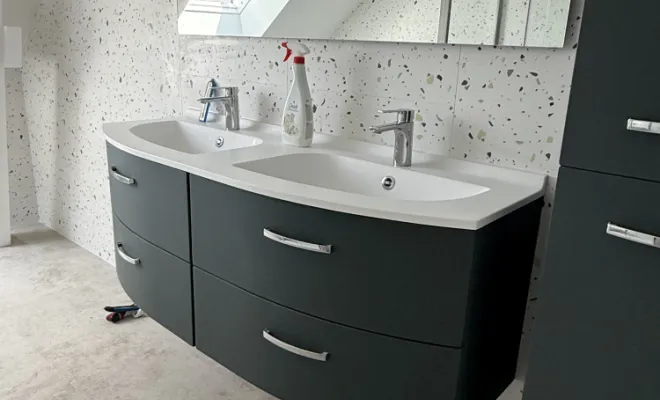 ✨ Nouvelle réalisation : une salle de bains moderne, lumineuse et pleine de caractère ! à Guérande
